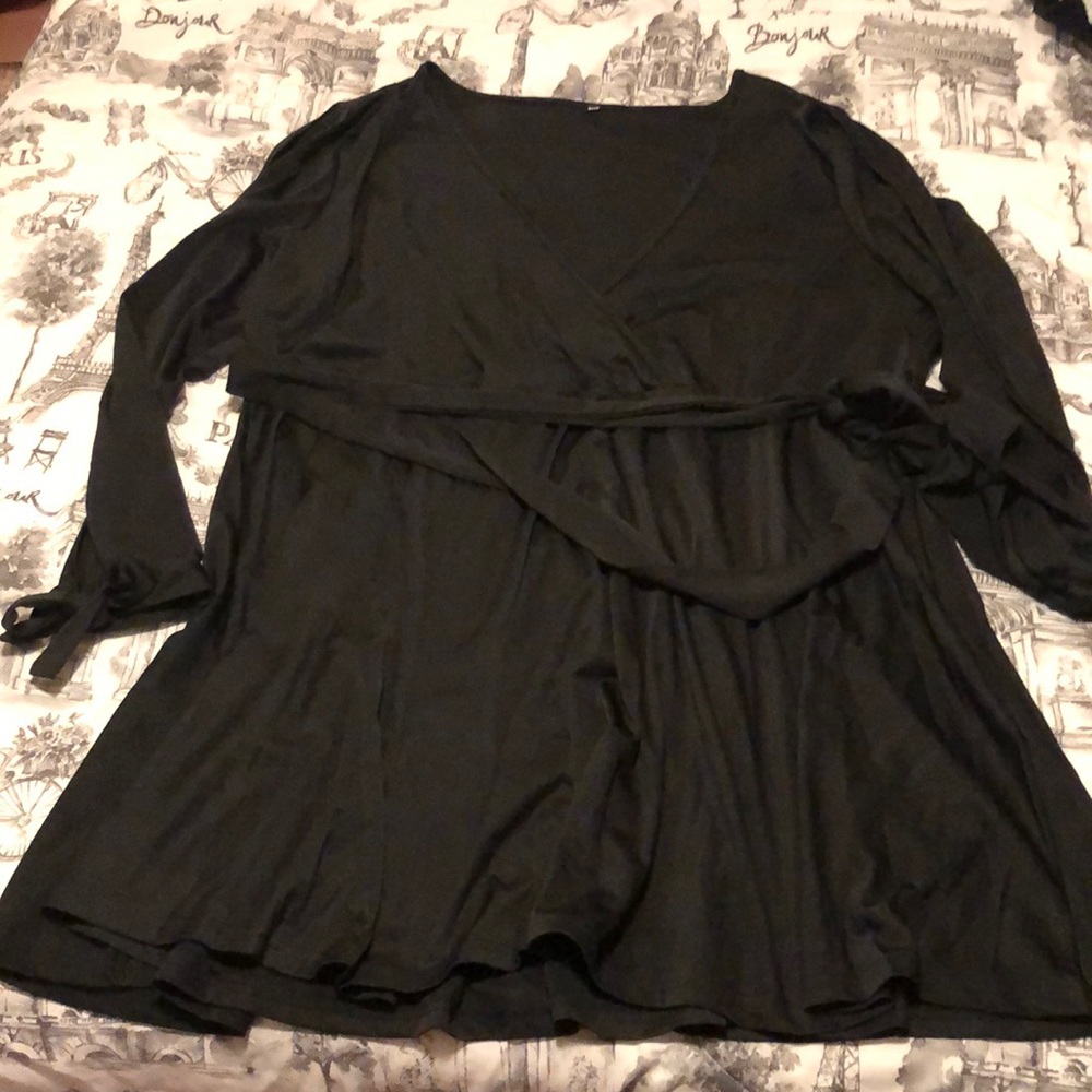Black split sleeve short party dress 4x